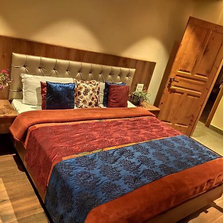 Hotel Apple Blossom Manāli Exteriér fotografie