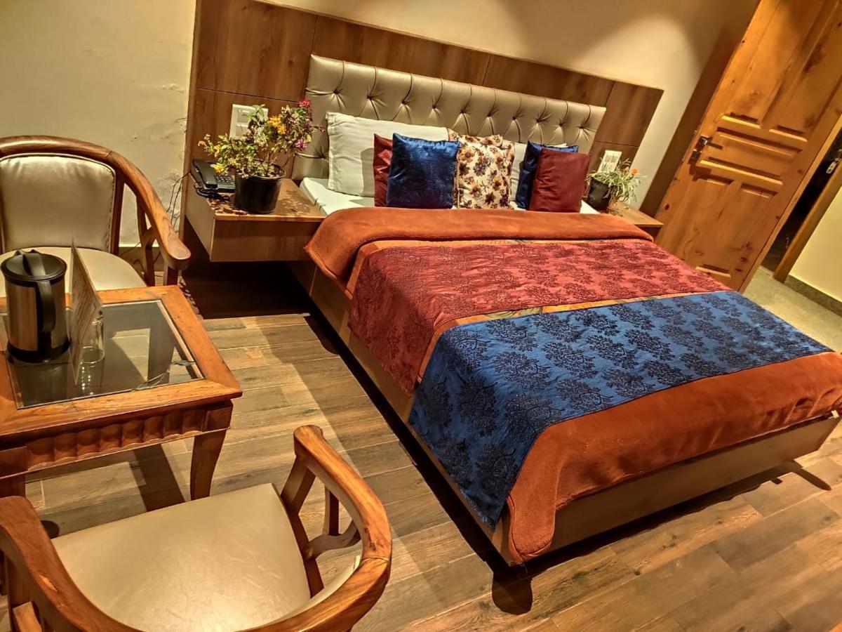 Hotel Apple Blossom Manāli Exteriér fotografie