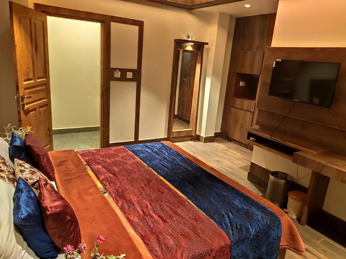 Hotel Apple Blossom Manāli Exteriér fotografie