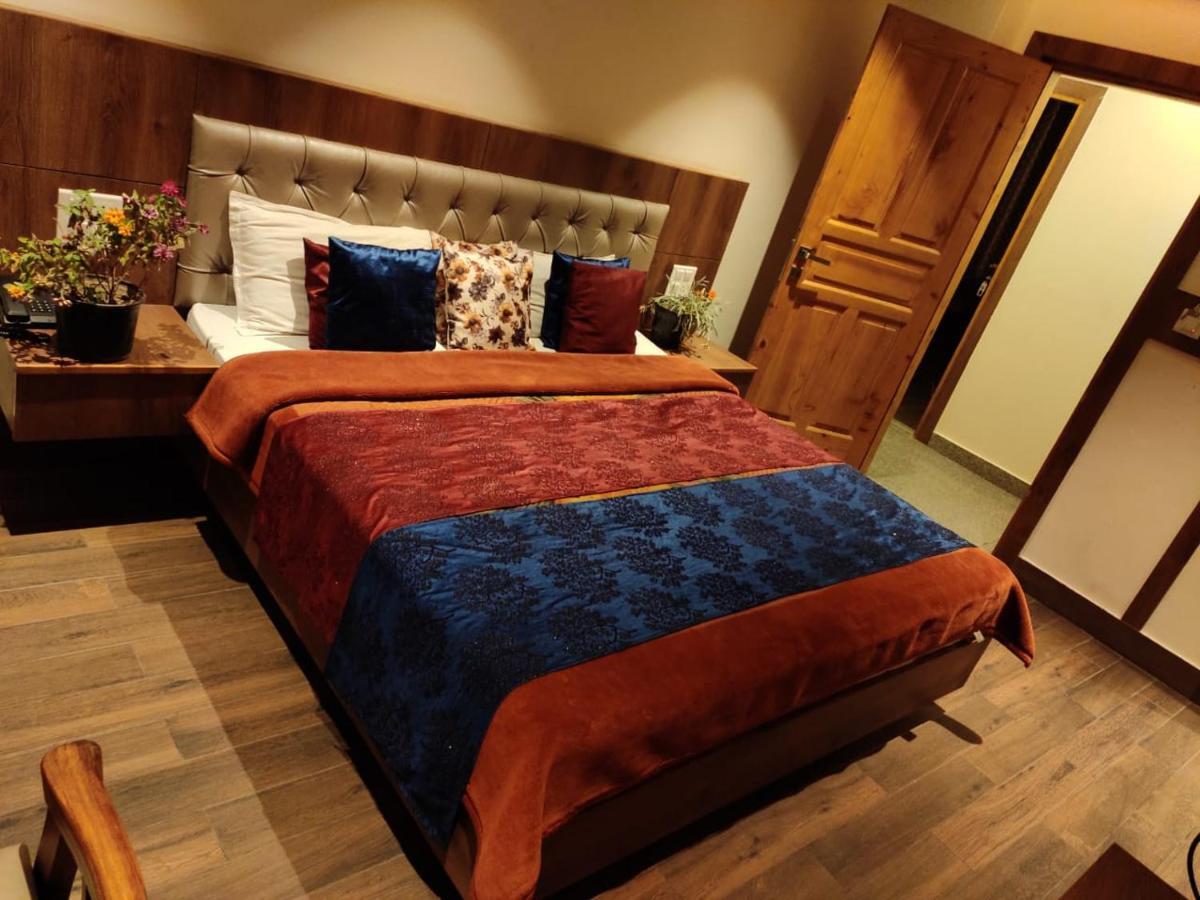 Hotel Apple Blossom Manāli Exteriér fotografie